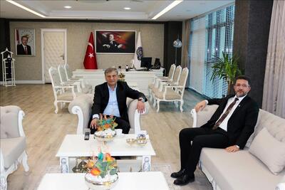 Rektörümüz Prof. Dr. Alkış’tan İl Emniyet Müdürüne iade-i ziyaret