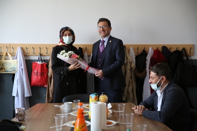 Rektörümüz Prof. Dr. Erkan Öğretmenler Gününü öğretmenlerle birlikte geçirdi