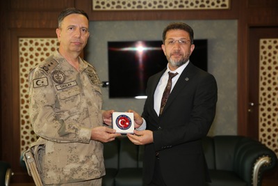 Şırnak Jandarma Bölge Komutanı Rektörümüzü ziyaret etti